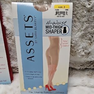 SPANX‎ Hi-Waist Mid-Thigh Shaper in Beige
